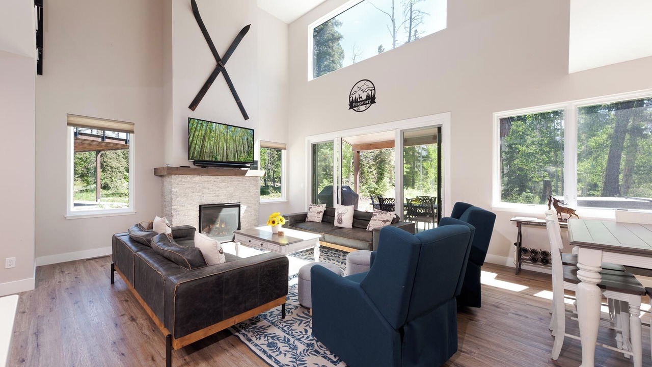 Photo of Livingroom in Purgatory