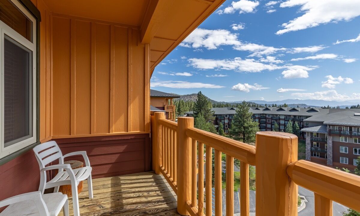 Photo of Outdoor in Mammoth Lakes