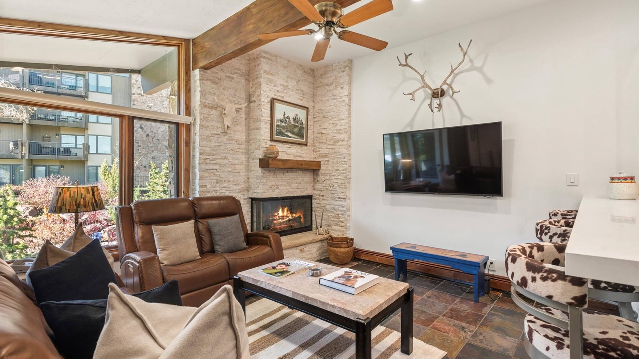 Photo of Livingroom in Snowmass Village