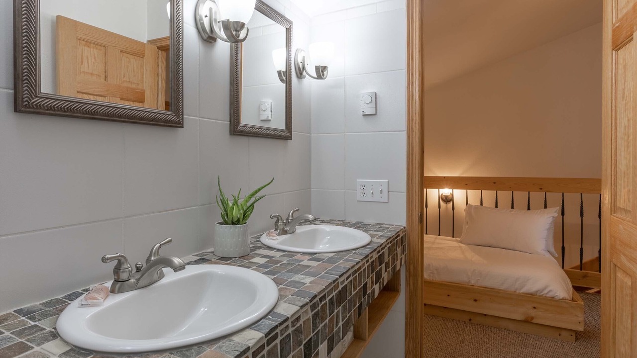 Photo of Bathroom in Teton Pines