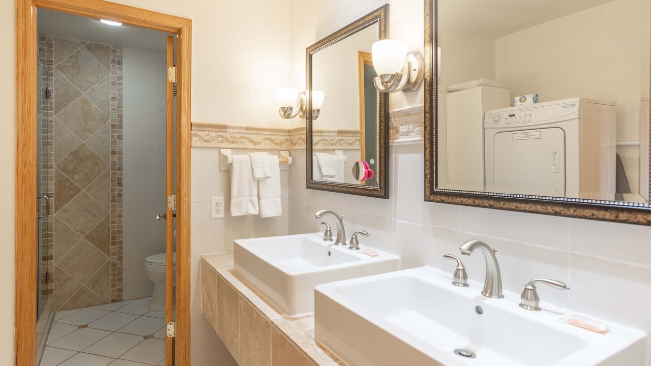 Photo of Bathroom in Teton Pines