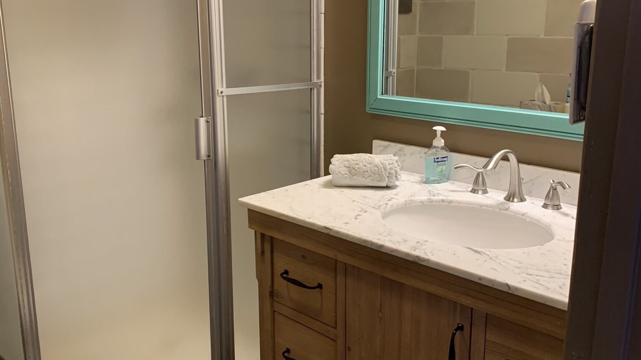 Photo of Bathroom in Parker Strip