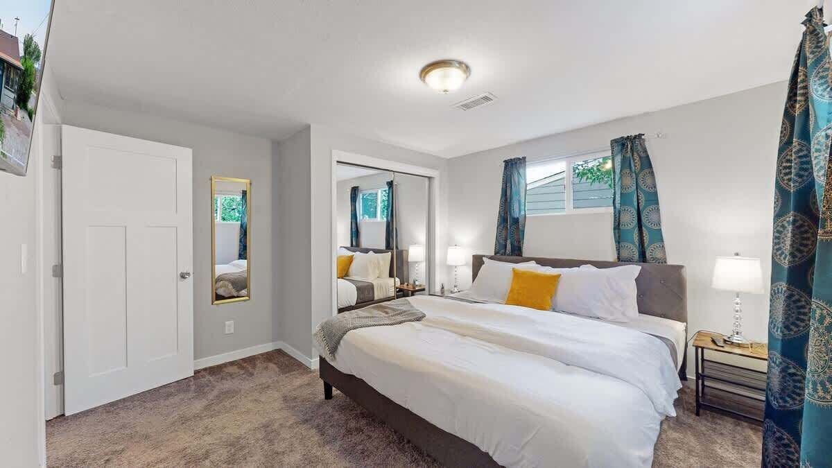 Photo of Bedroom in Berkley