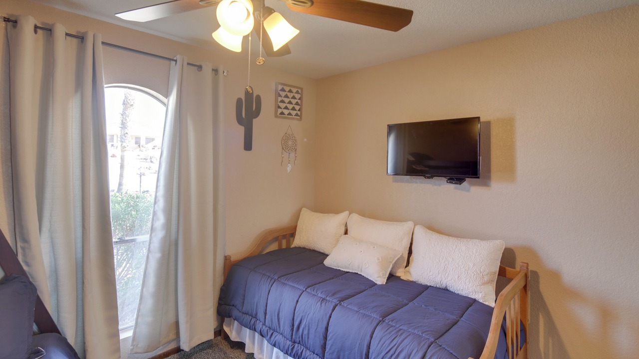 Photo of Bedroom in Lake Havasu City