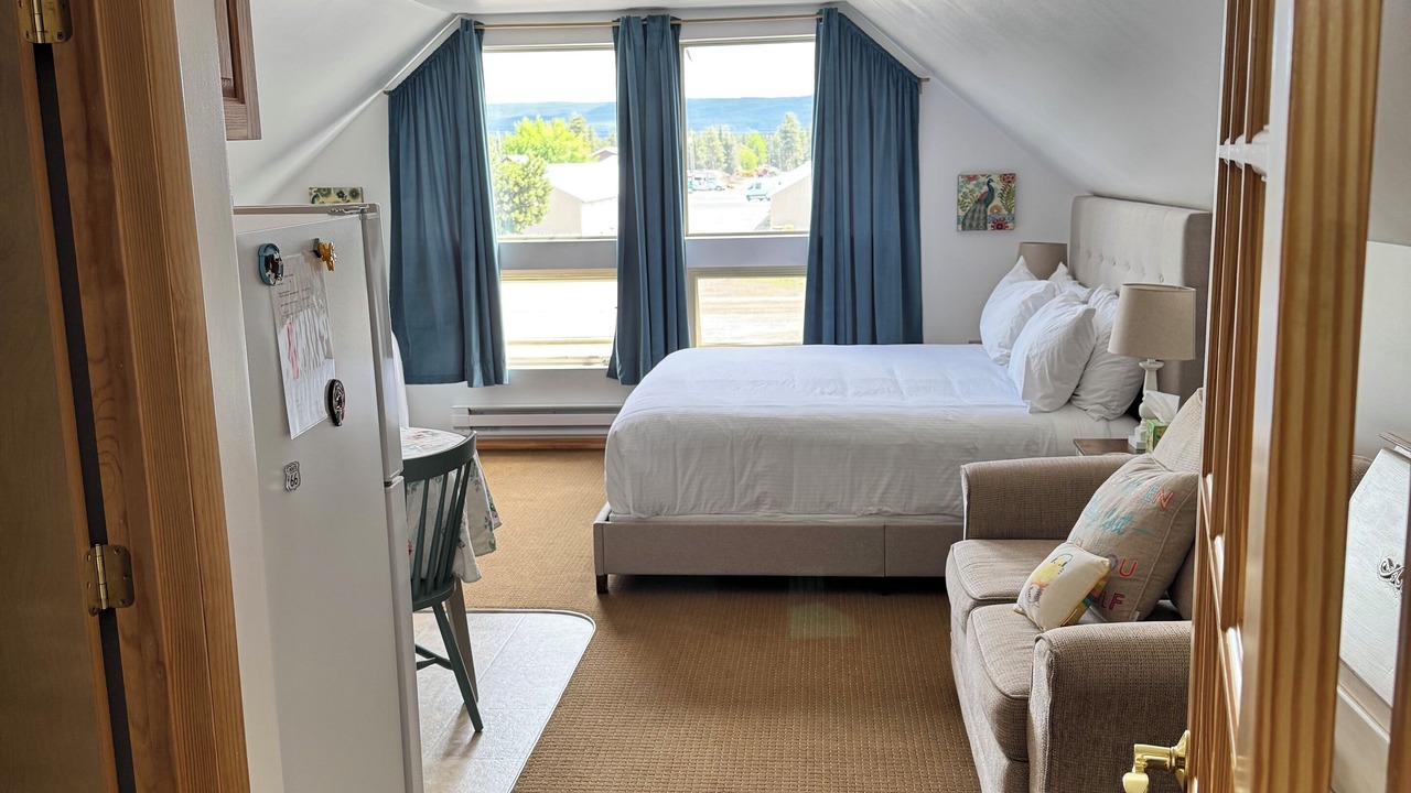Photo of Bedroom in West Yellowstone