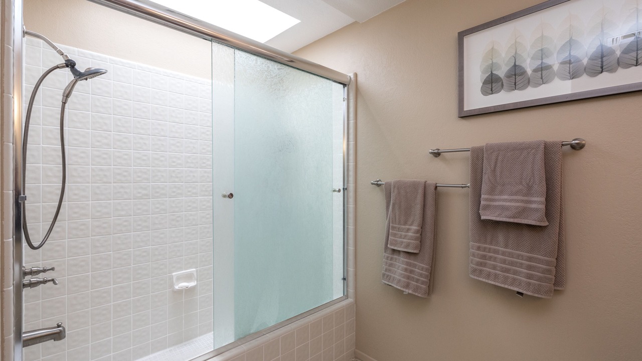 Photo of Bathroom in Biltmore Courts