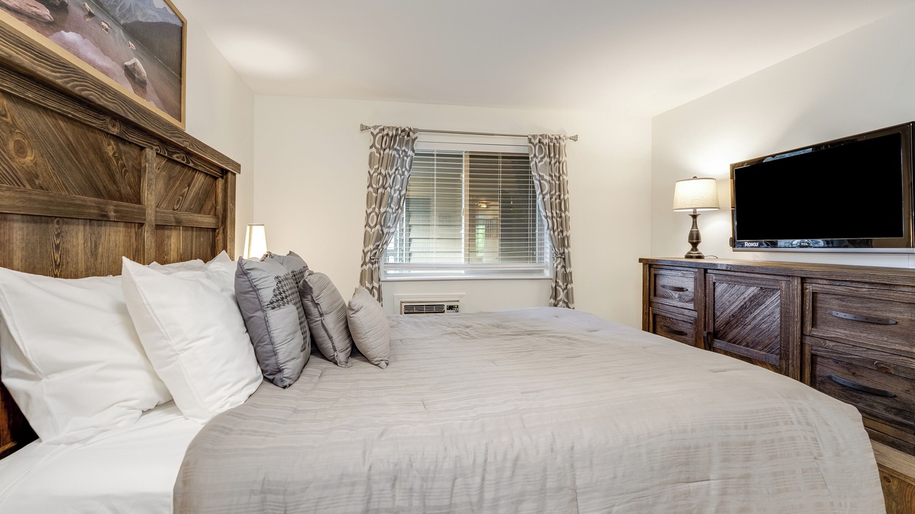 Photo of Bedroom in Bigfork