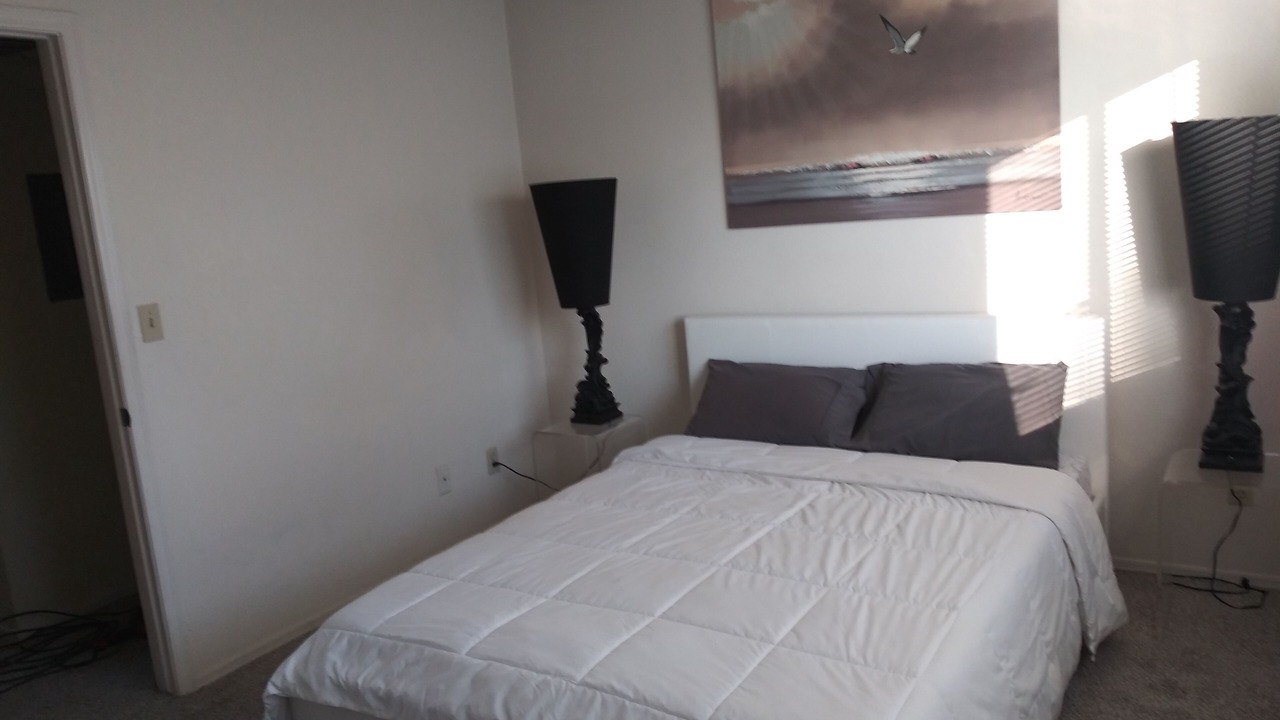 Photo of Bedroom in Sunset