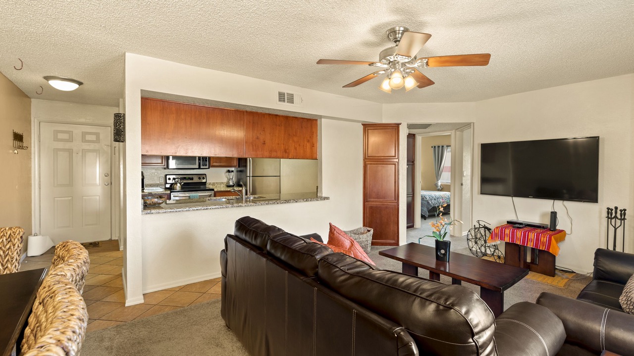 Photo of Livingroom in Oak Creek
