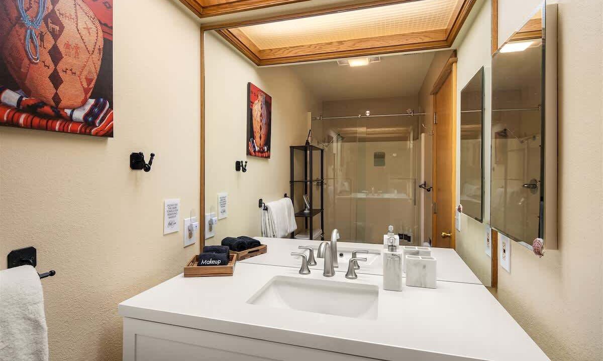Photo of Bathroom in Oak Creek