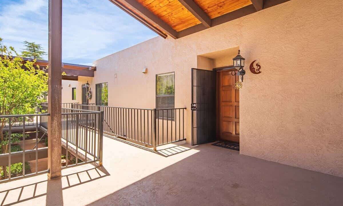 Photo of Patio Balcony in Oak Creek