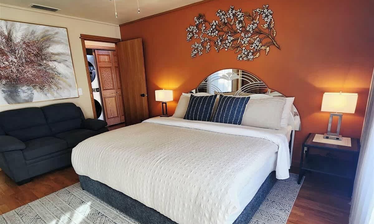 Photo of Bedroom in Oak Creek