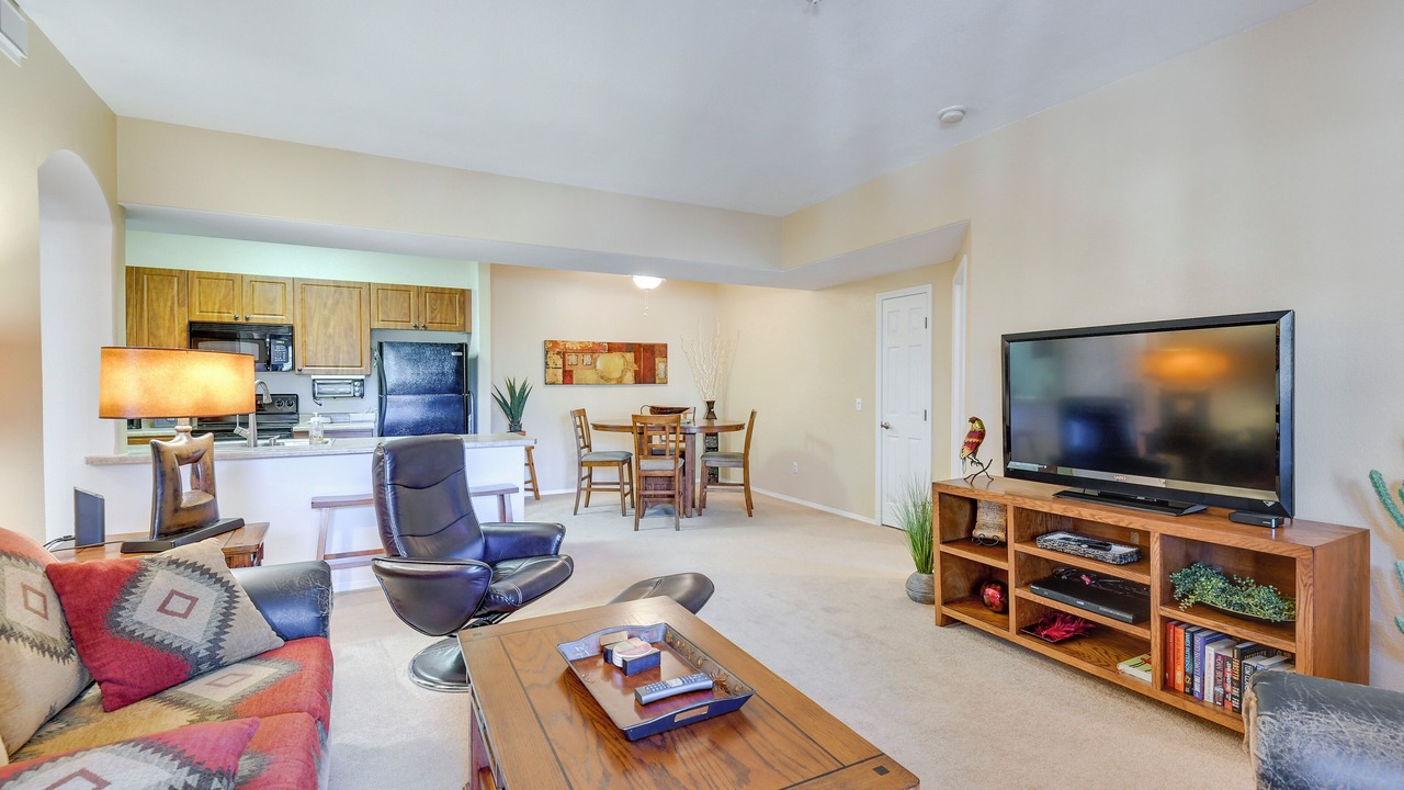Photo of Livingroom in Parkwood Ranch
