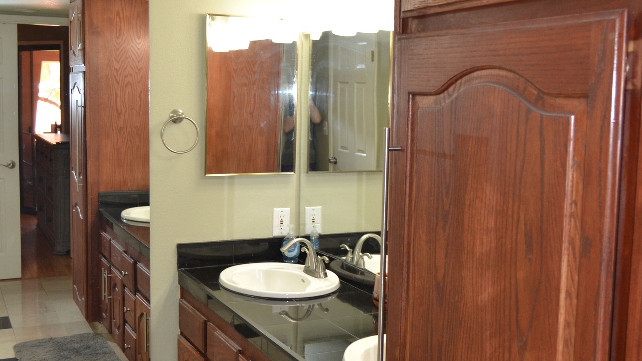Photo of Bathroom in Paradise Valley Village