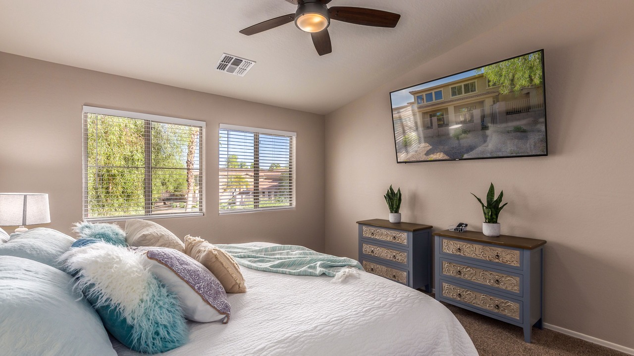 Photo of Bedroom in Alta Mesa