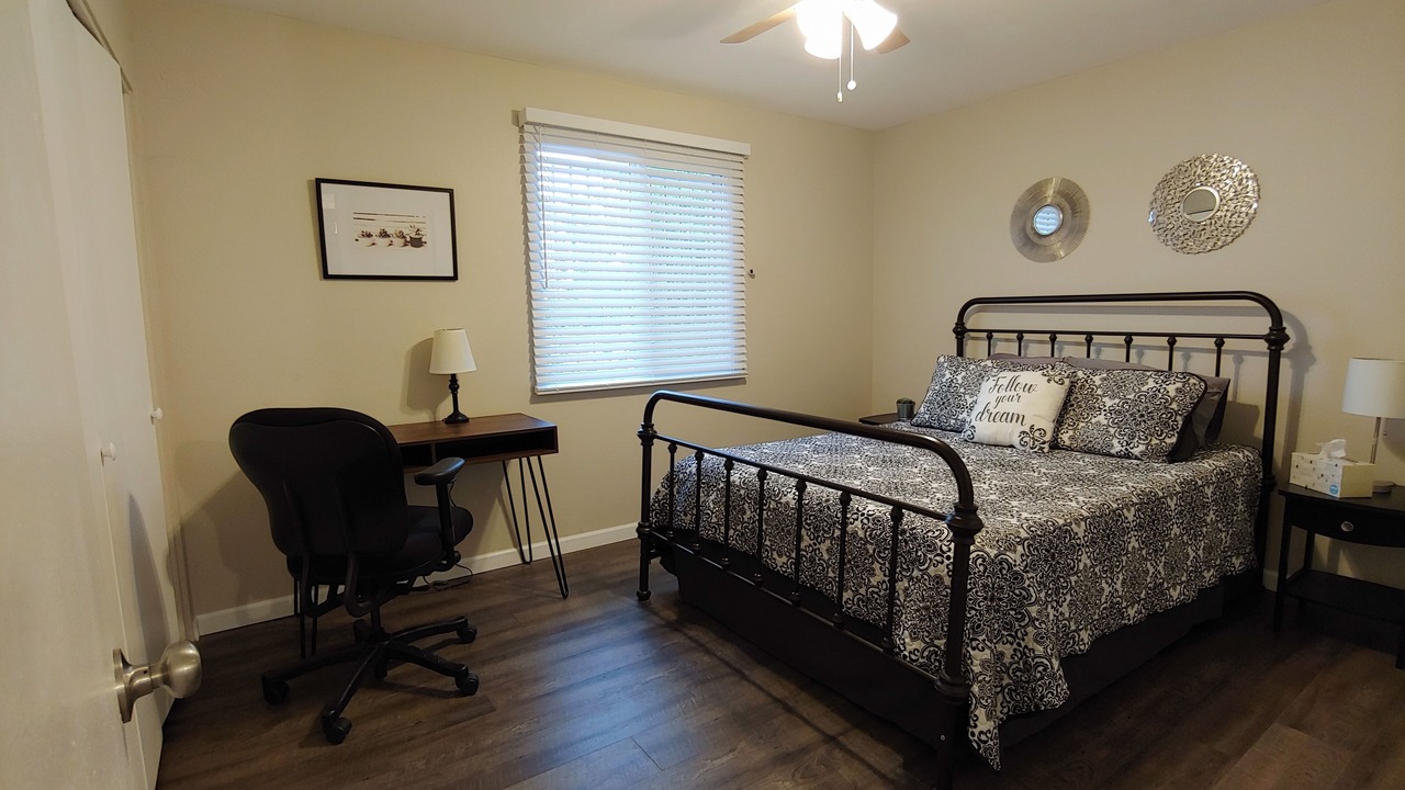 Photo of Bedroom in Kyrene-Superstition