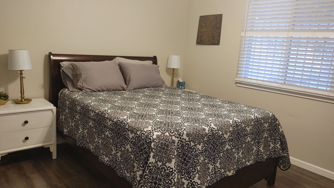 Photo of Bedroom in Kyrene-Superstition