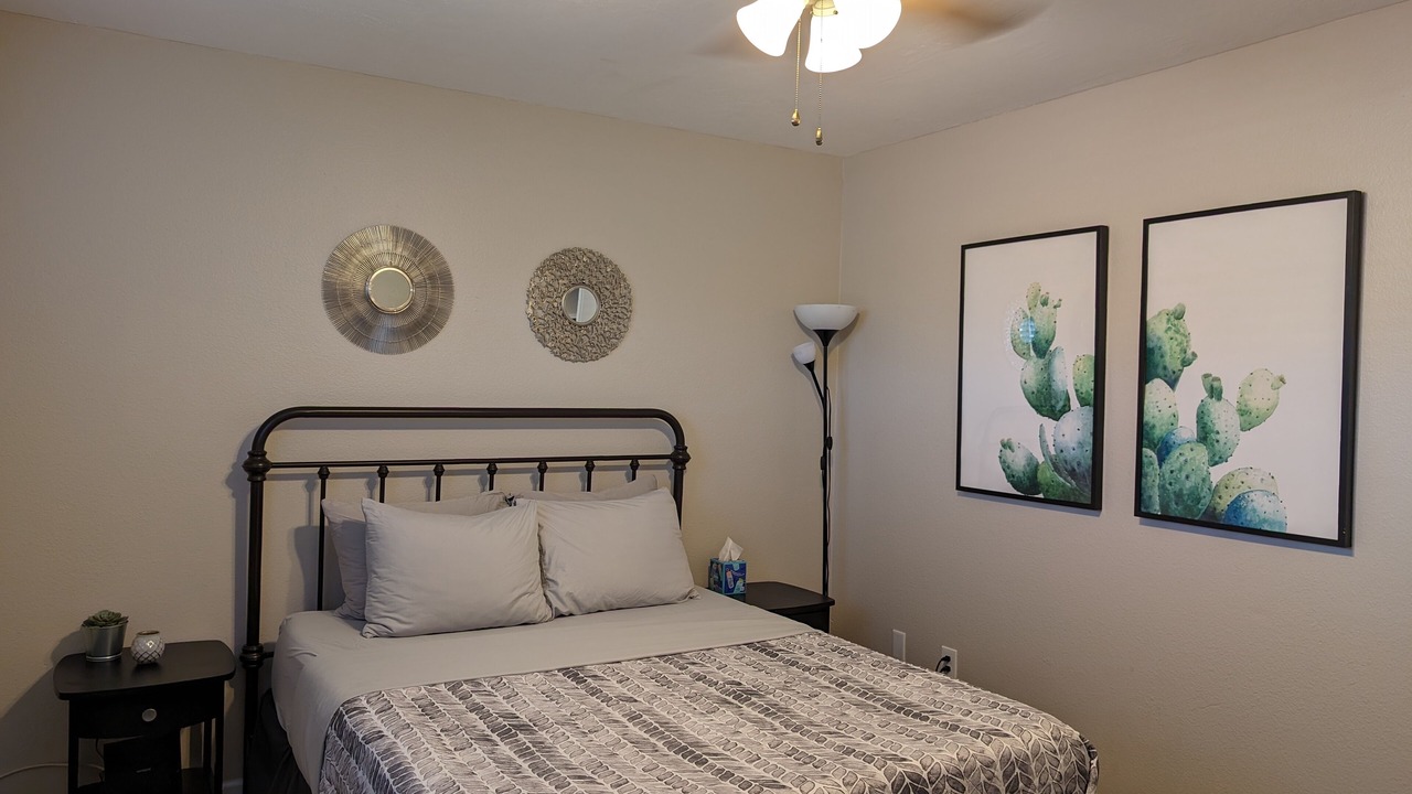Photo of Bedroom in Kyrene-Superstition