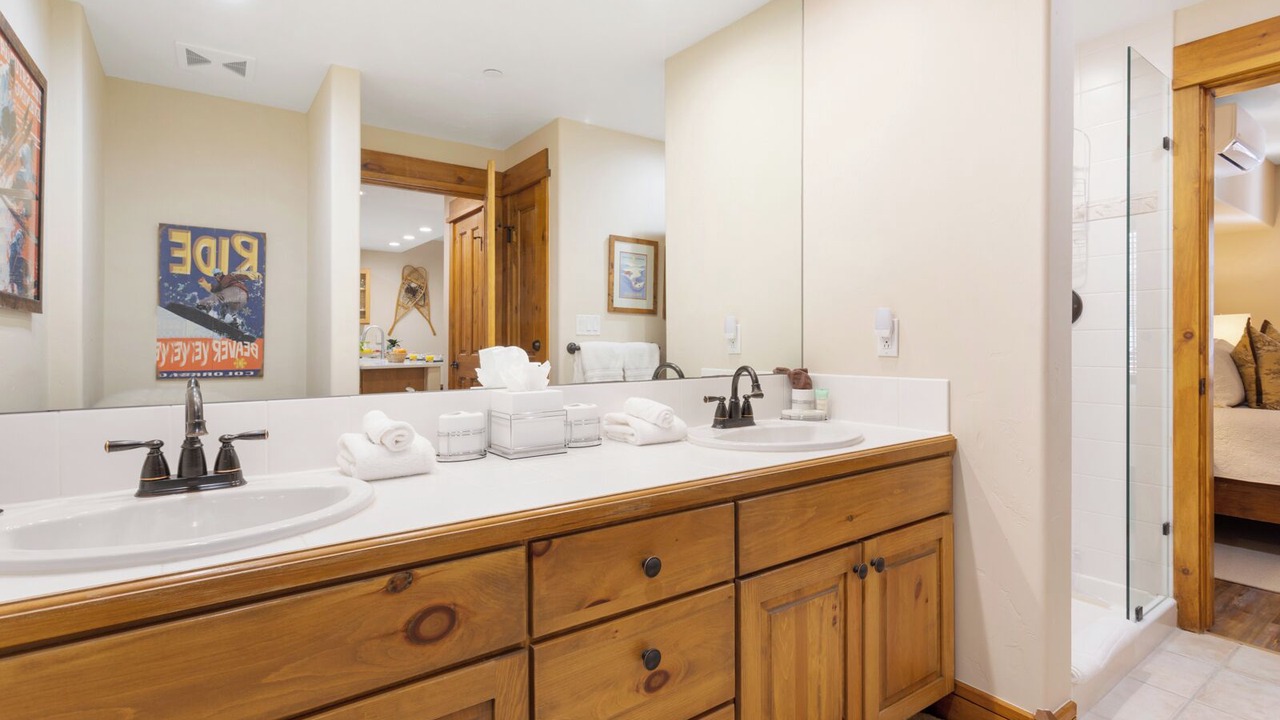 Photo of Bathroom in Edwards