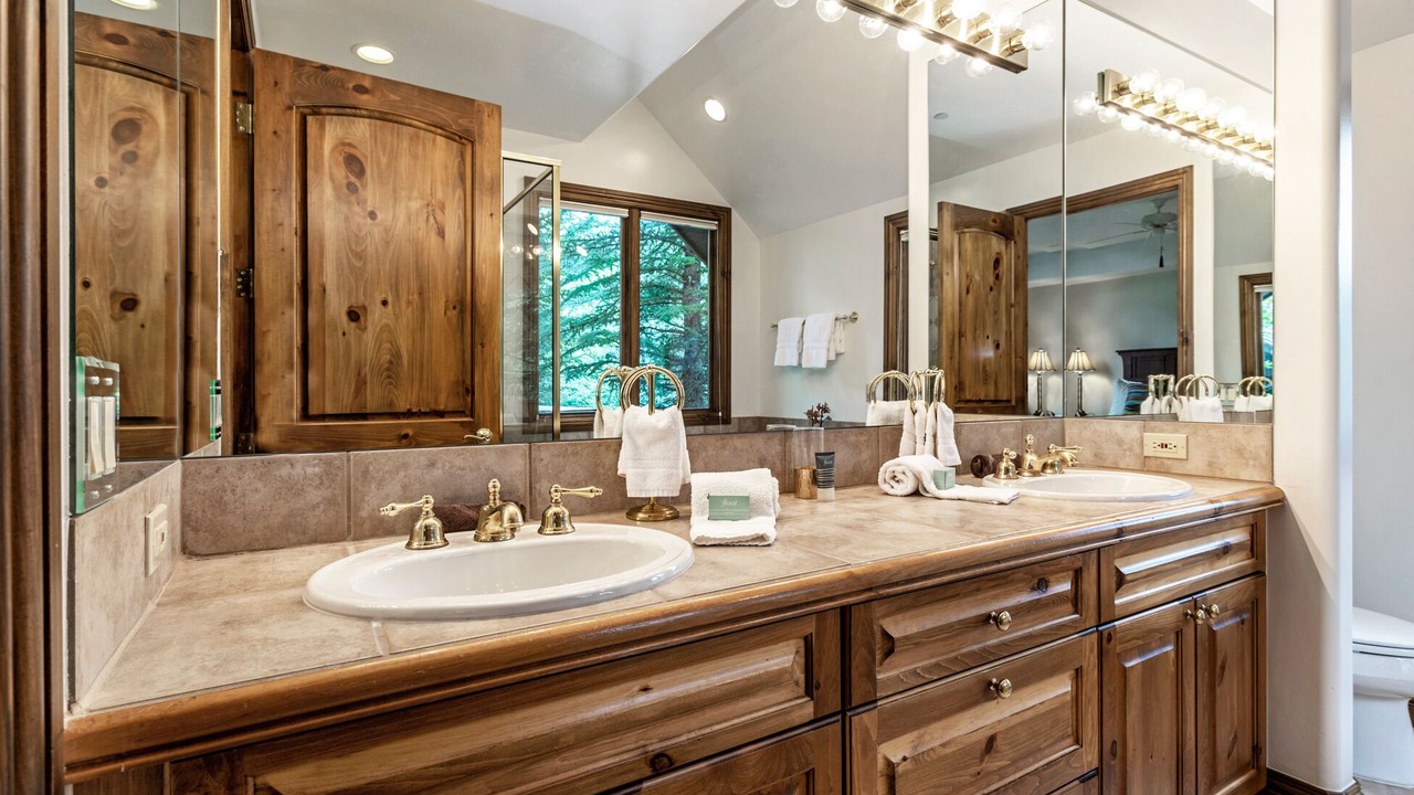 Photo of Bathroom in Edwards