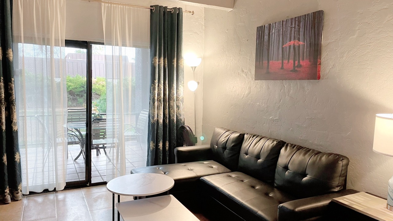 Photo of Livingroom in Inner Circle