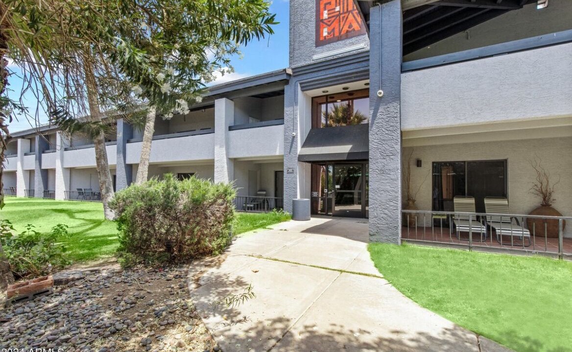 Photo of Outdoor in Inner Circle