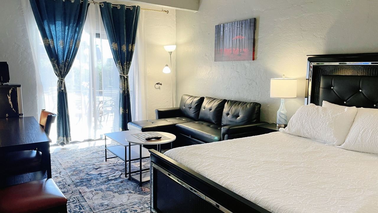 Photo of Bedroom in Inner Circle