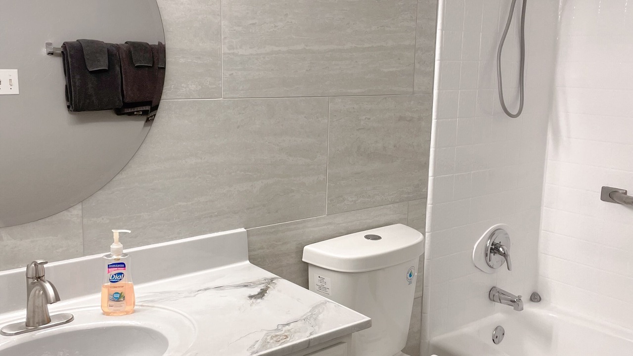 Photo of Bathroom in Inner Circle
