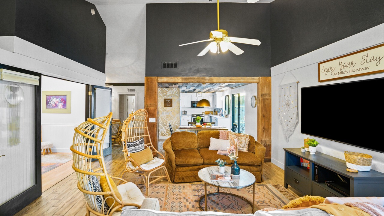 Photo of Livingroom in Pima Meadows