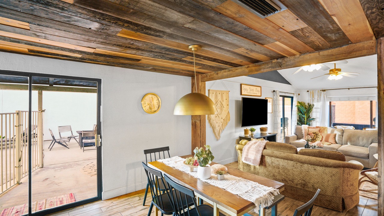 Photo of Livingroom in Pima Meadows
