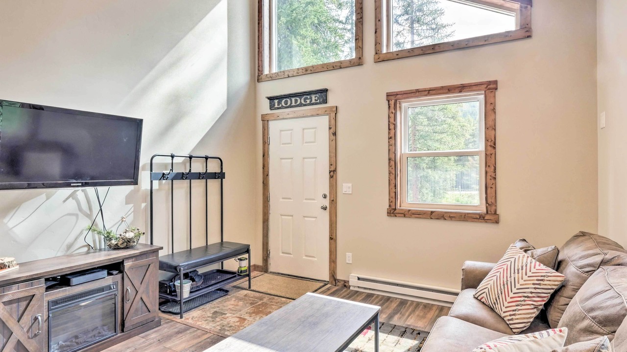 Photo of Livingroom in Sunny Slope