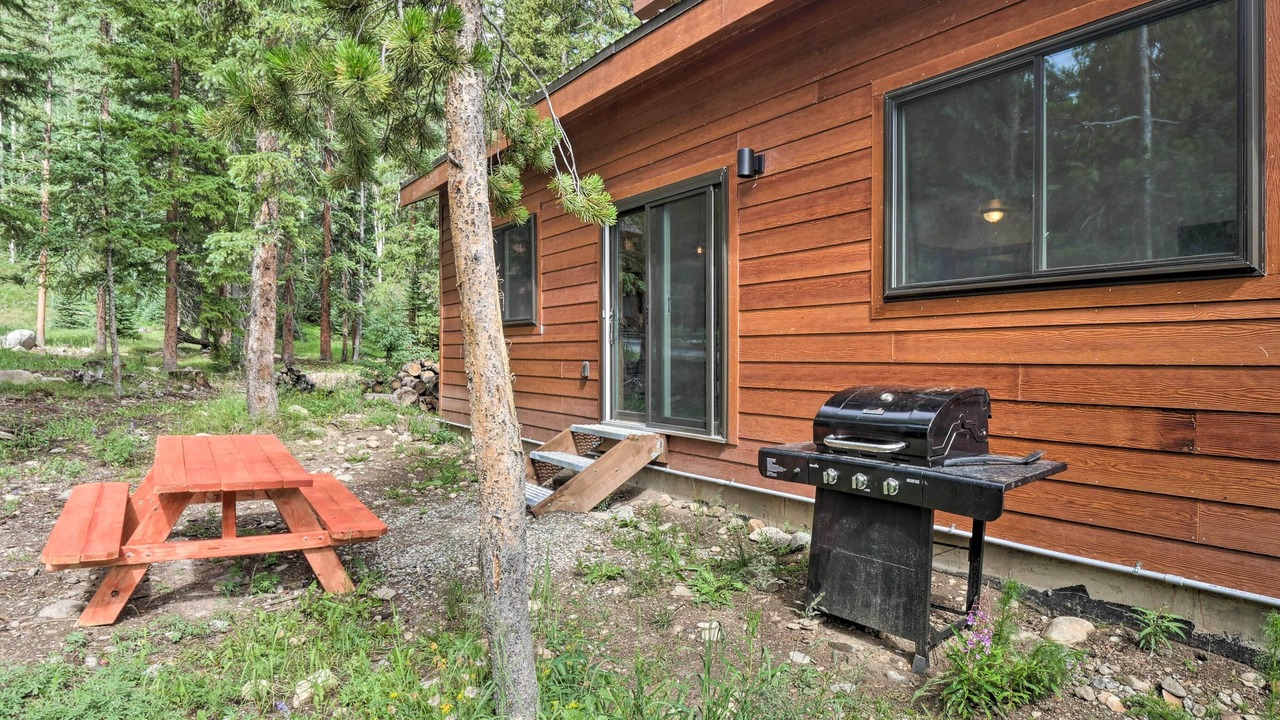 Photo of Outdoor in Sunny Slope