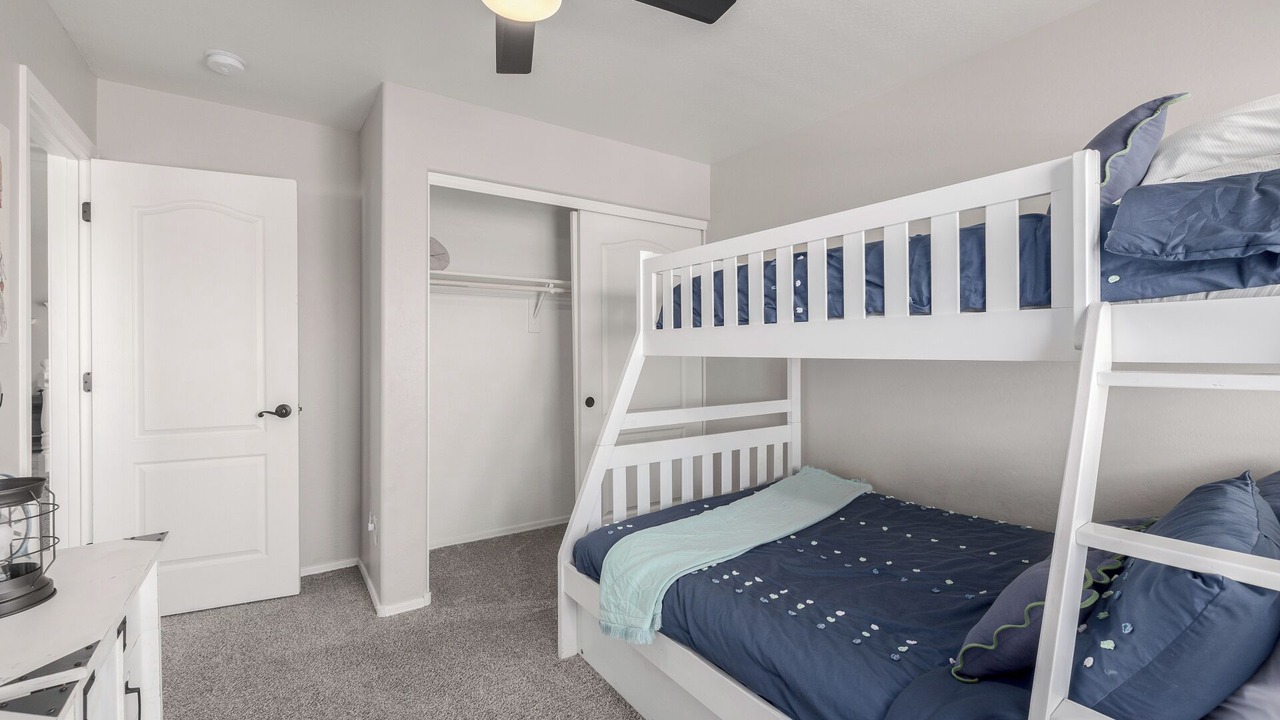 Photo of Bedroom in Alta Mesa