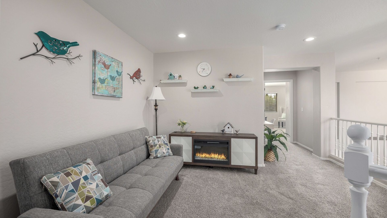 Photo of Livingroom in Alta Mesa