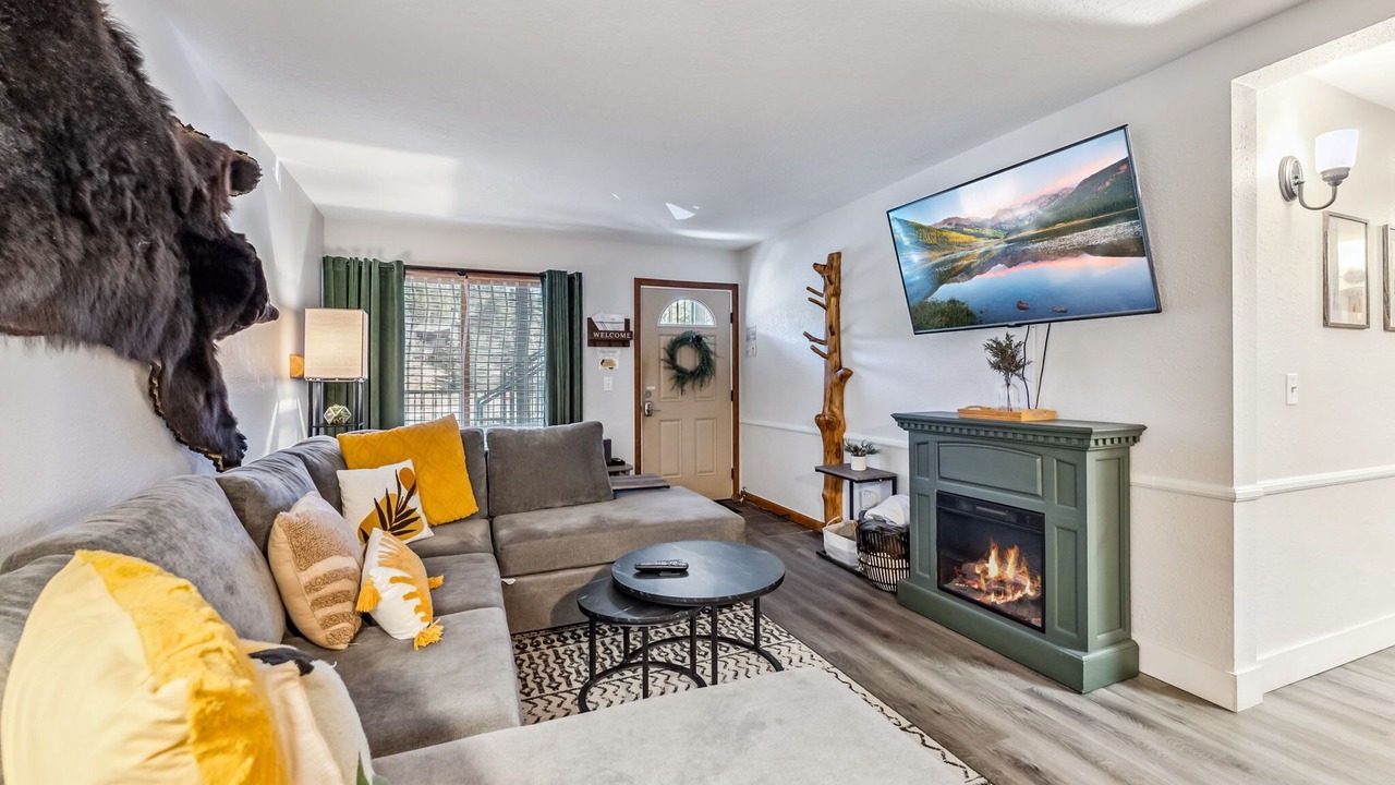 Photo of Livingroom in Historic District