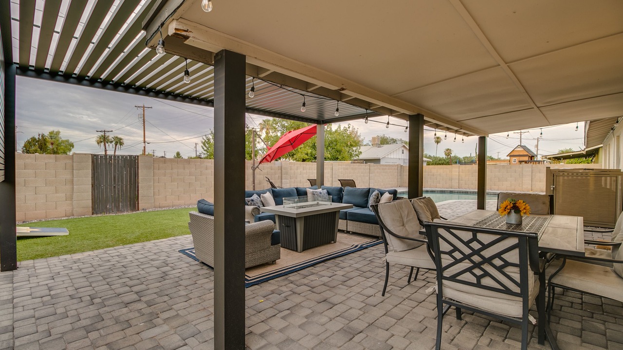 Photo of Outdoor in Cox Heights