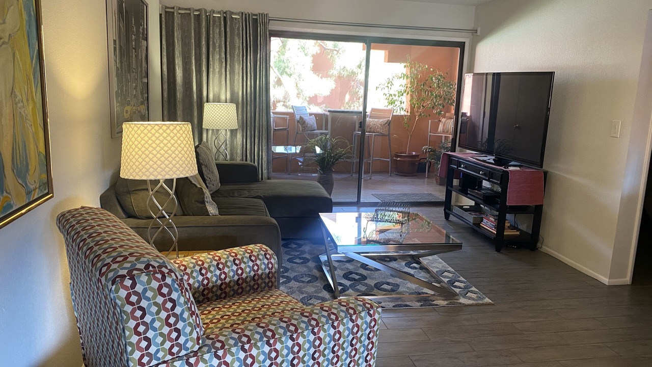 Photo of Bedroom in Paradise Valley Village