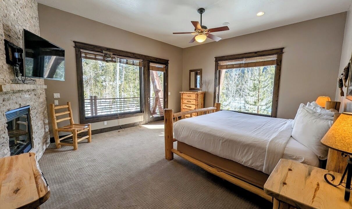 Photo of Others in Keystone