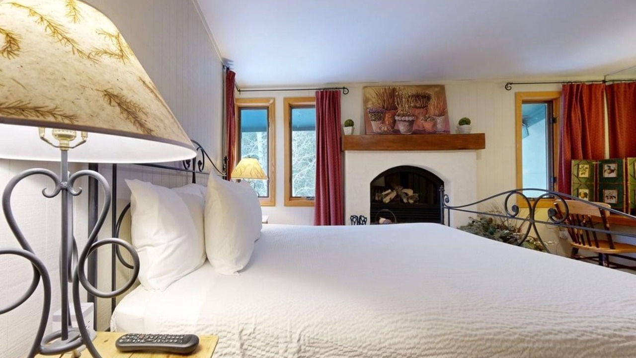 Photo of Livingroom in Snowmass Village