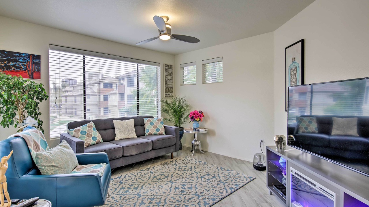 Photo of Livingroom in Encanto