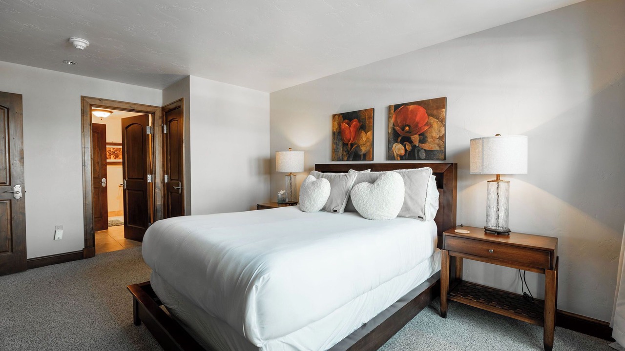 Photo of Bedroom in Avon