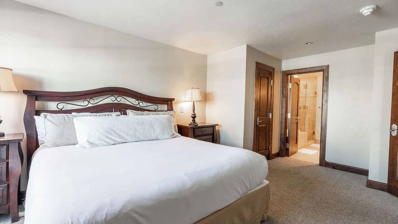 Photo of Bedroom in Avon