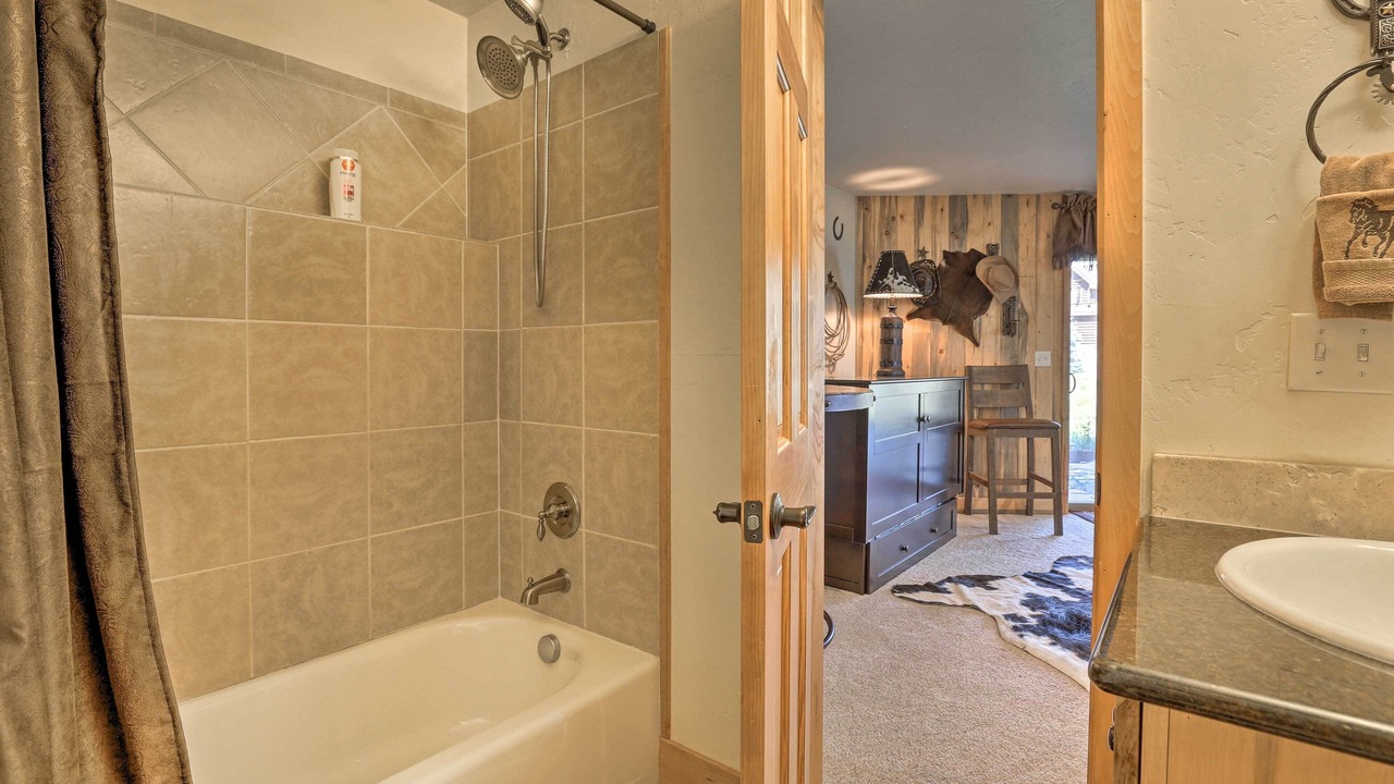 Photo of Bathroom in Silvercreek