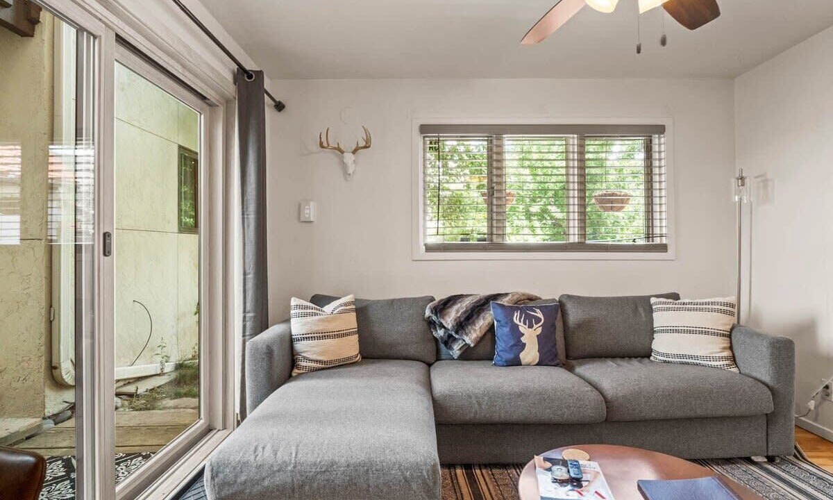 Photo of Livingroom in Eagle-Vail