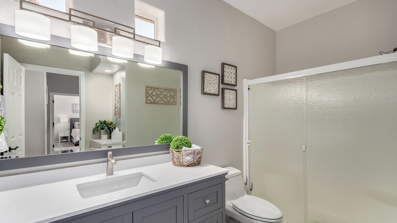 Photo of Bathroom in Alta Mesa
