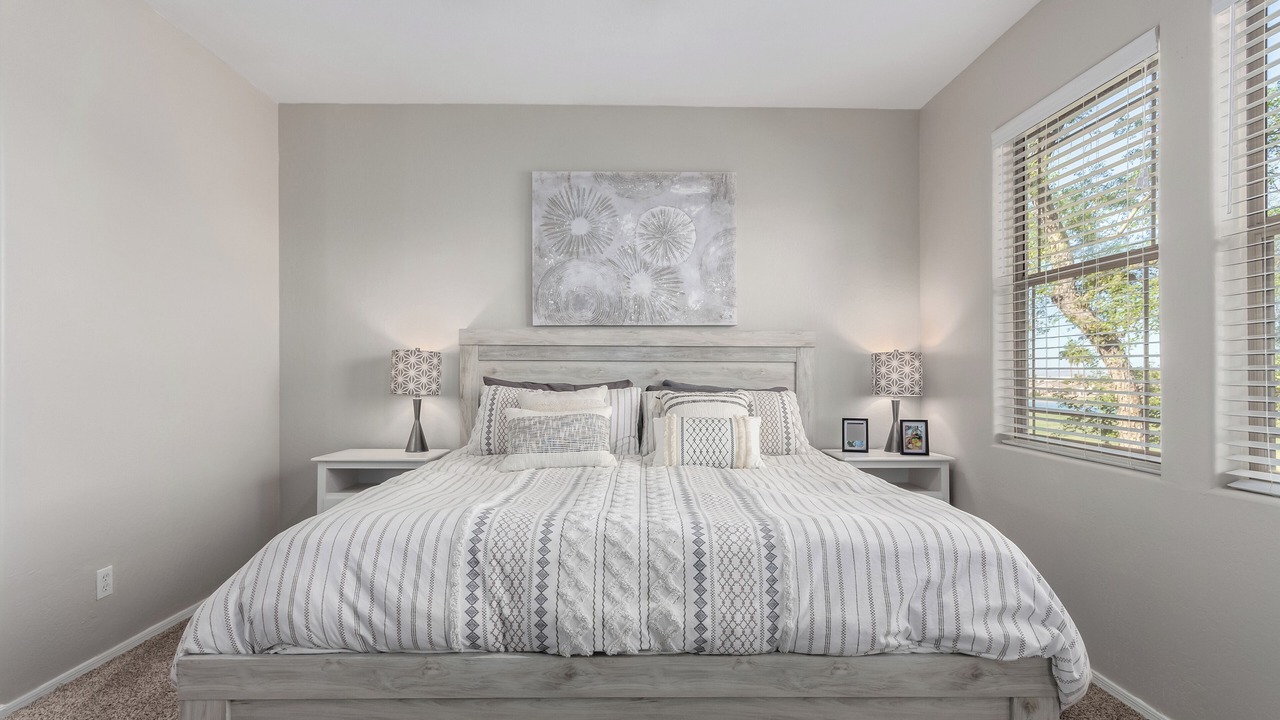 Photo of Bedroom in Alta Mesa
