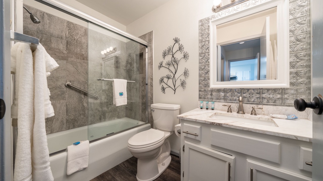 Photo of Bathroom in Lake Hamilton