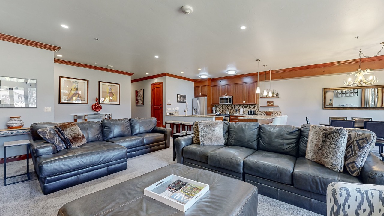 Photo of Livingroom in Vail