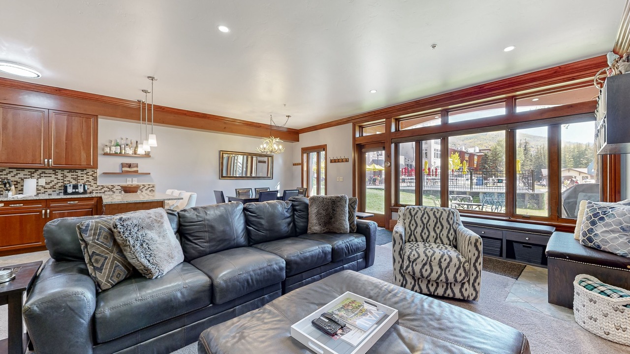 Photo of Livingroom in Vail