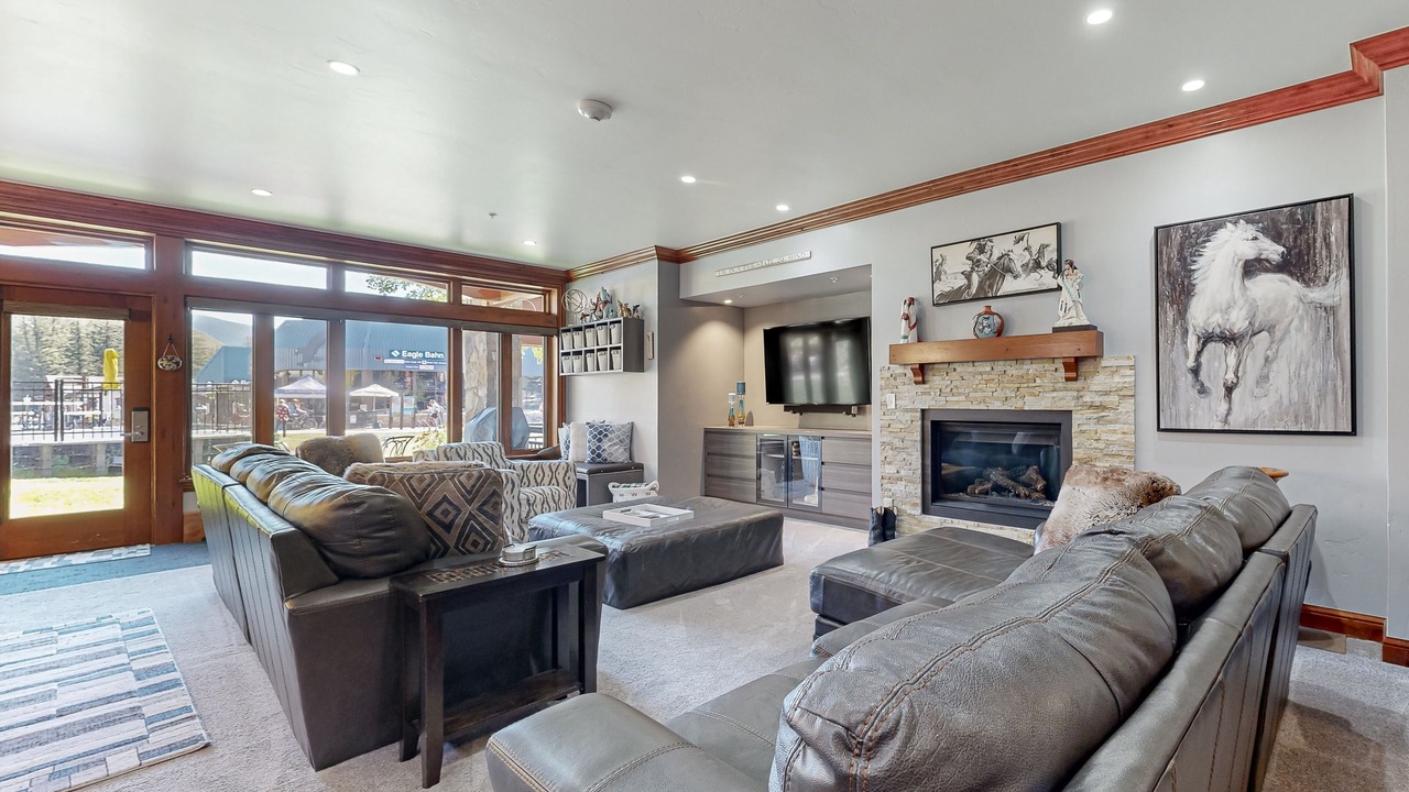 Photo of Livingroom in Vail